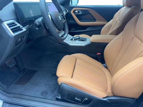 Used 2025 BMW 230i Coupe w/ M Sport Package image 26