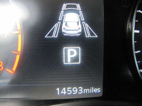 Used 2024 Nissan Kicks SR image 36