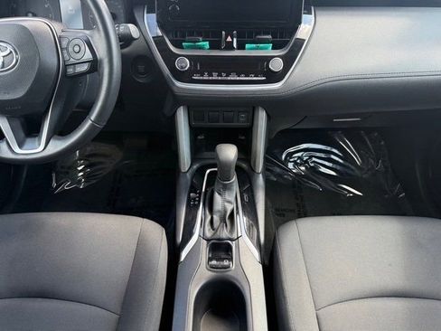Used 2024 Toyota Corolla Cross LE image 20