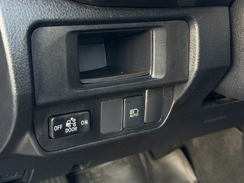 Used 2019 Toyota Tacoma SR5 image 23