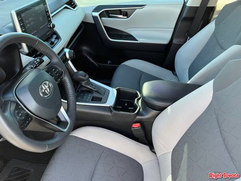 Certified 2022 Toyota RAV4 XLE w/ Convenience Package AWD/4WD image 21