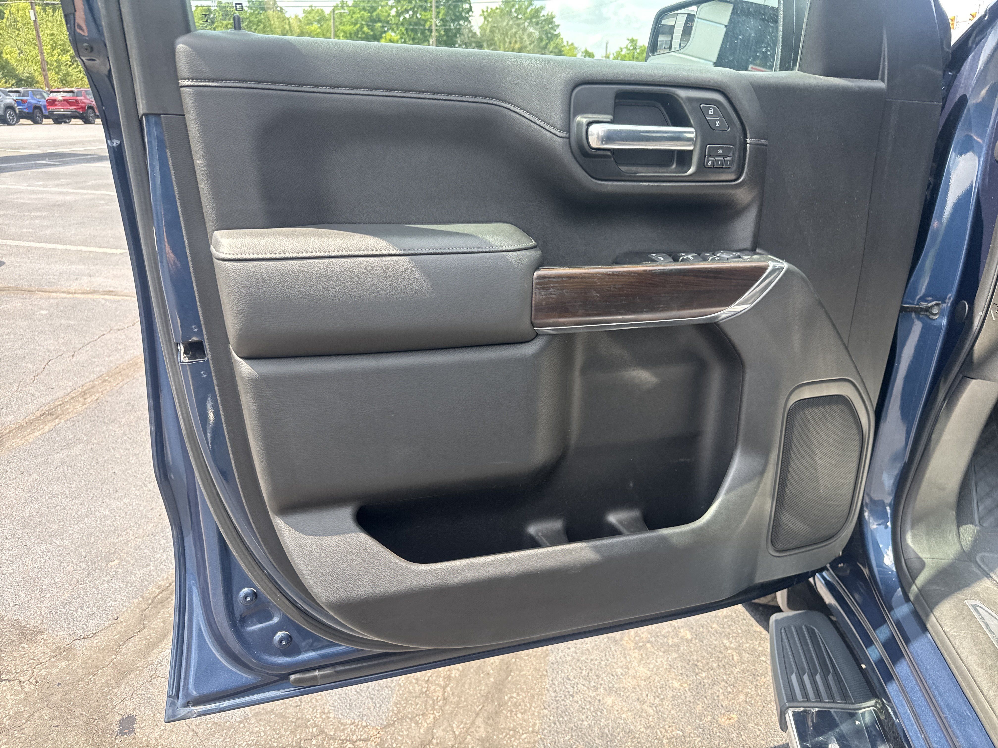 Used 2019 GMC Sierra 1500 SLT w/ SLT Premium Package AWD/4WD image 15