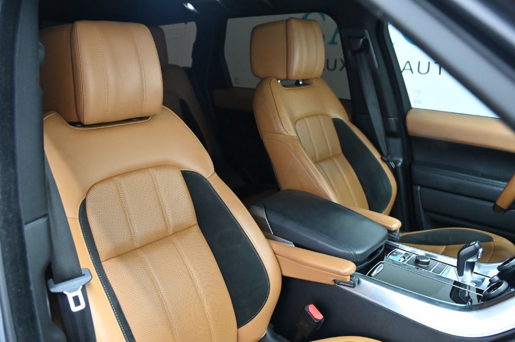 Used 2019 Land Rover Range Rover Sport Supercharged AWD/4WD image 25