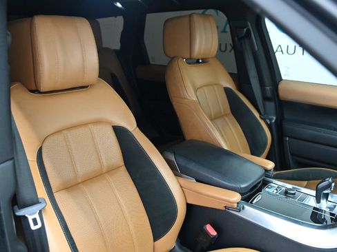 Used 2019 Land Rover Range Rover Sport Supercharged AWD/4WD image 25