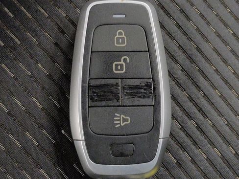 Used 2020 Dodge Journey SE w/ SE Popular Equipment Group image 32