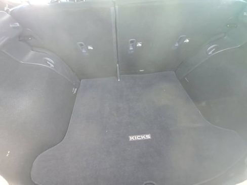 Used 2024 Nissan Kicks SV FWD image 12