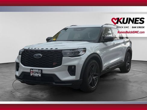 Used 2025 Ford Explorer ST AWD/4WD image 5