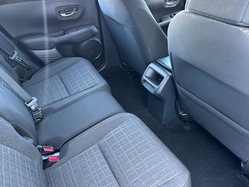 Certified 2025 Honda HR-V LX image 32
