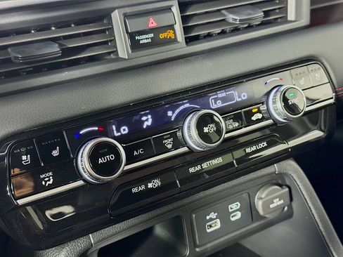 New 2025 Honda Pilot Black Edition image 16