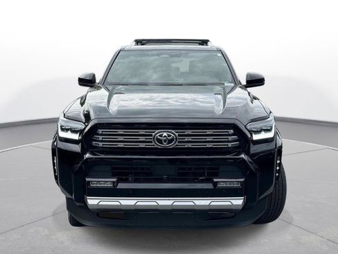 Used 2025 Toyota 4Runner Limited AWD/4WD image 3