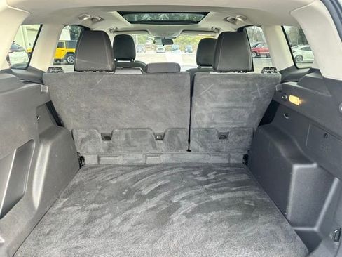 Used 2018 Ford Escape SE image 19