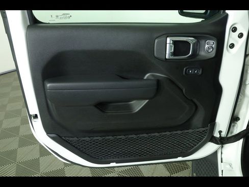Used 2023 Jeep Wrangler Unlimited Sport w/ Sun And Sound Package AWD/4WD image 21