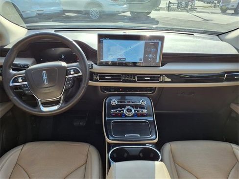 Certified 2022 Lincoln Nautilus Reserve w/ Monochromatic Package image 4