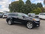 Used 2015 Toyota Highlander Limited image 3