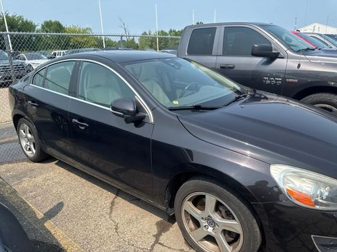 Used 2013 Volvo S60 T5 FWD image 8