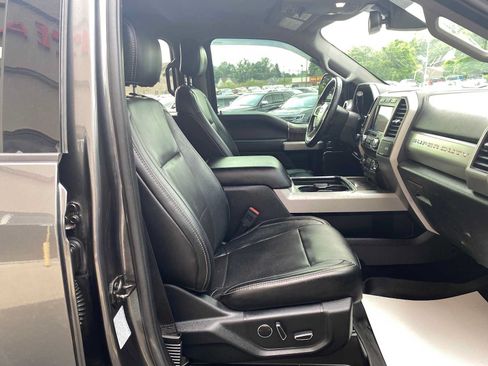 Used 2019 Ford F350 Lariat w/ Lariat Ultimate Package AWD/4WD image 26