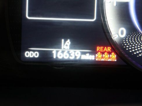 Certified 2023 Lexus ES 350 w/ Premium Package image 15