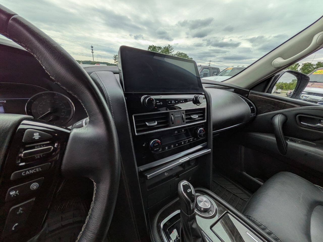 Used 2024 INFINITI QX80 Luxe AWD/4WD image 13