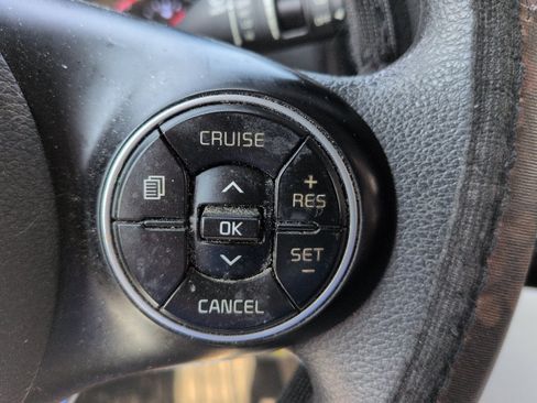Used 2021 Kia Soul LX FWD image 16