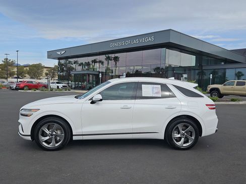 Certified 2026 Genesis GV70 2.5T Select AWD/4WD image 5