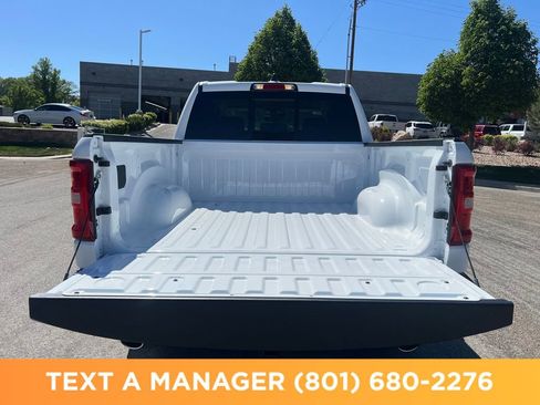 New 2026 RAM 1500 Laramie AWD/4WD image 12