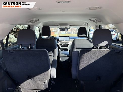 Used 2025 Ford Explorer Active image 36