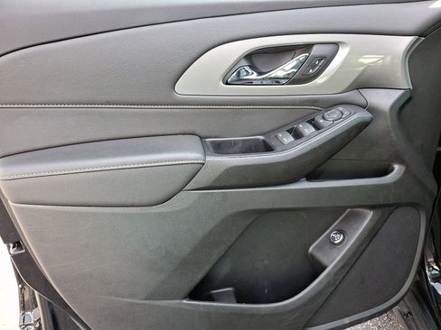 Certified 2023 Chevrolet Traverse LT image 14