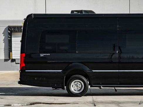 Used 2022 Mercedes-Benz Sprinter 3500 image 17