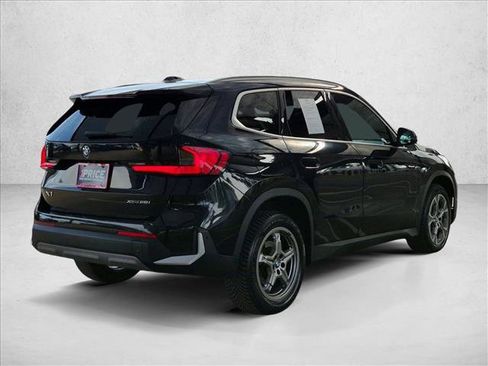 Used 2023 BMW X1 xDrive28i w/ Convenience Package AWD/4WD image 5