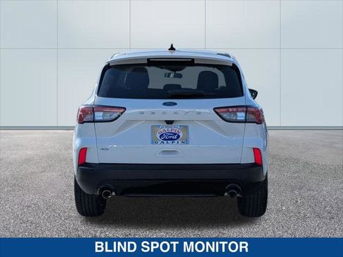 Certified 2022 Ford Escape SE w/ SE Sport Appearance Package image 4