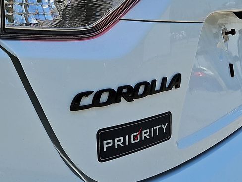 Used 2021 Toyota Corolla SE w/ Carpet Mat Package (TMS) FWD image 34