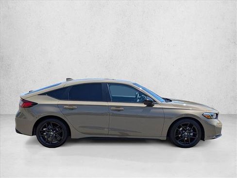 Used 2025 Honda Civic Sport image 4