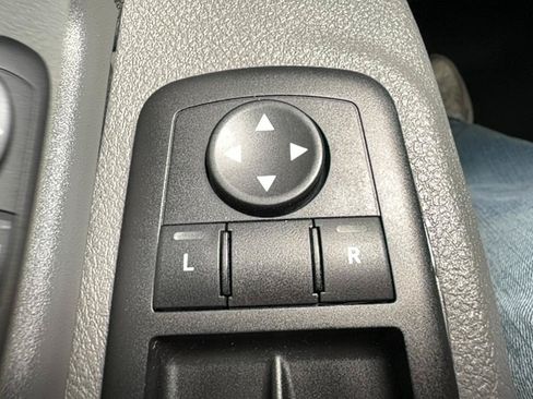 Used 2015 RAM 1500 Big Horn AWD/4WD image 18