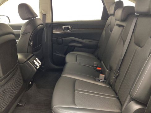 Used 2023 Kia Sorento S FWD image 18