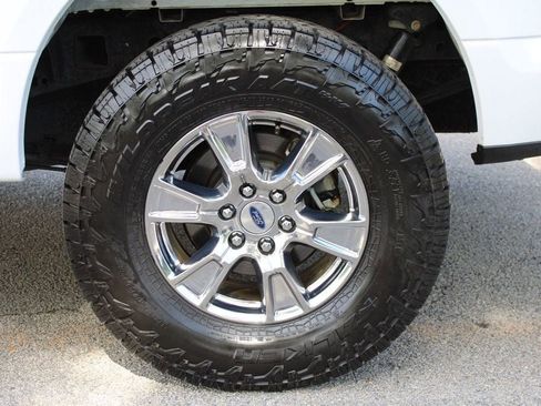Used 2017 Ford F150 XLT w/ Equipment Group 302A Luxury AWD/4WD image 37
