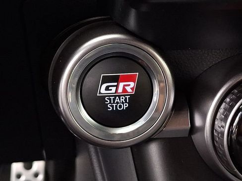 New 2025 Toyota GR86 Premium image 19