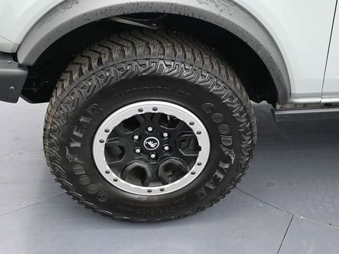 Certified 2023 Ford Bronco Badlands image 9