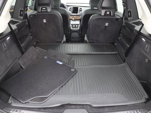 Used 2024 Volvo XC90 T8 Plus w/ Protection Package Premier image 23