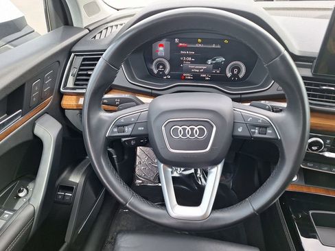 Used 2021 Audi Q5 e Prestige AWD/4WD image 17