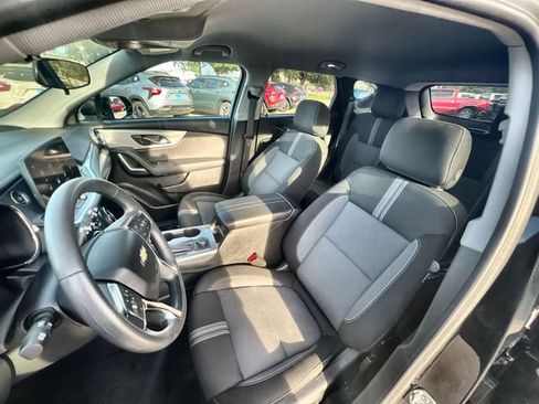 Used 2025 Chevrolet Blazer LT AWD/4WD image 18