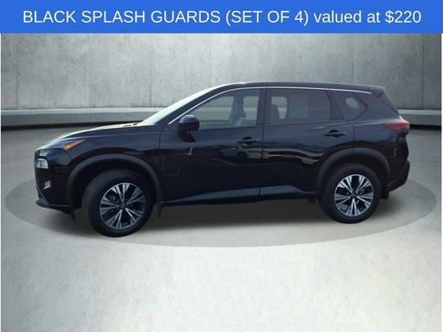 Used 2023 Nissan Rogue SV image 5