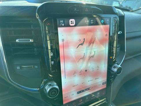 Used 2025 RAM 1500 Laramie image 19