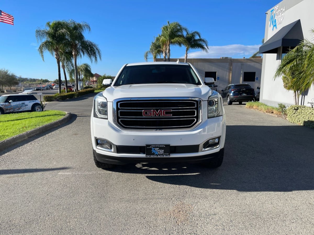 Used 2017 GMC Yukon SLE w/ SLE Value Package AWD/4WD image 2