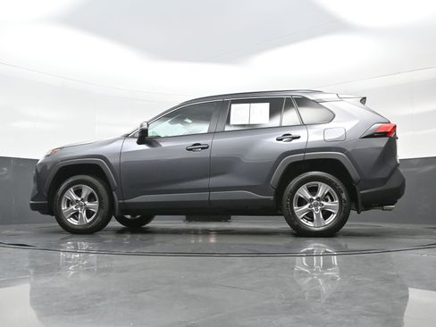 Used 2022 Toyota RAV4 XLE w/ Convenience Package AWD/4WD image 30