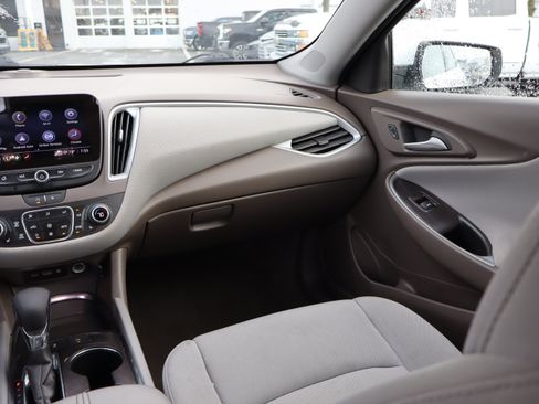 Used 2024 Chevrolet Malibu LT FWD image 13