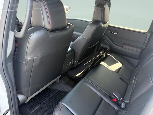Used 2024 Nissan Frontier PRO-4X w/ Pro Premium Package AWD/4WD image 8