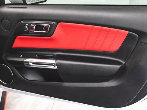 Used 2016 Ford Mustang GT Premium w/ Black Accent Package RWD image 11