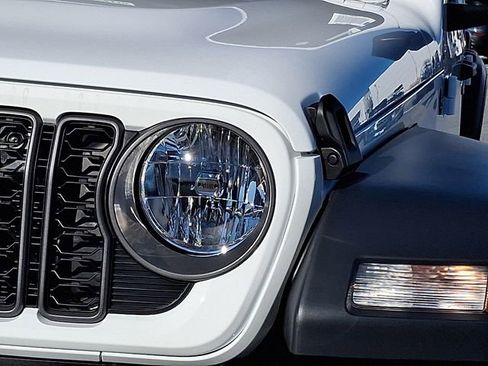 New 2026 Jeep Gladiator Sport image 7