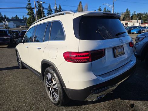 Used 2024 Mercedes-Benz GLB 250 4MATIC image 7
