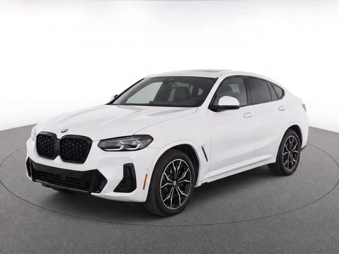 Used 2024 BMW X4 xDrive30i w/ Premium Package AWD/4WD image 7